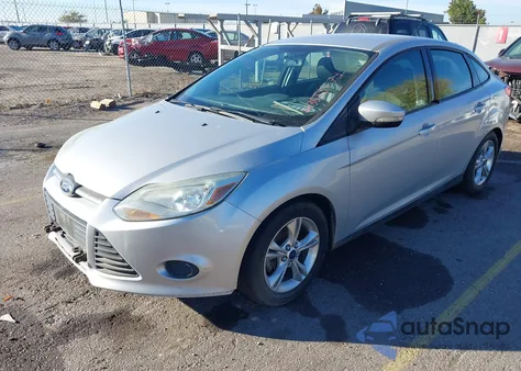 2014 Ford Focus Se z USA, uszkodzony, nr VIN 1FADP3F24EL311529